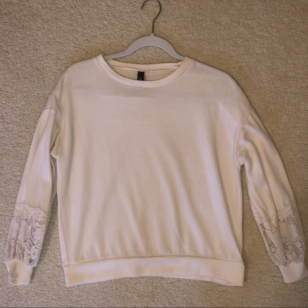 Alya Cream Sweater with Lace Detail
